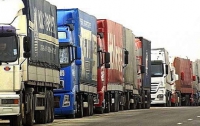 На границе с Россией образовались очереди фур 