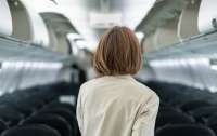Жінку вигнали з літака через надмірне користування туалетом