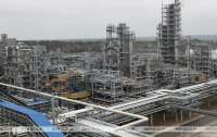 В Беларуси случился сильный пожар на нефтеперерабатывающем заводе