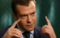 Медведев уже распоряжается Севастополем