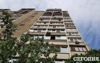 Мужчина выпал с балкона 11-го этажа в Киеве
