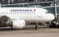 Air France отменила половину дальних рейсов