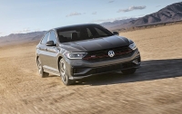 Volkswagen Jetta получил двигатель от спортивной версии Golf