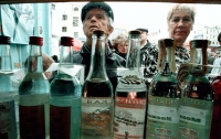 В России хотят запретить покупать водку за наличные