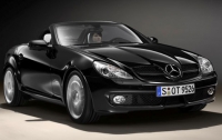 Mercedes представил новый SLK «2LOOK Edition»