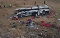 ДТП в Турции: автобус вылетел с трассы, много погибших (видео)
