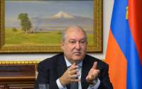 Президента Армении  заразился новым штаммом коронавируса