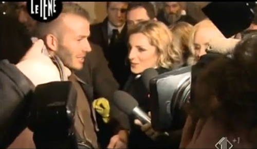 Журналистка залезла, в трусы к Бэкхему, Популярная, итальянская телеведущая, юмористического шоу, Le lene, Елена Ди Чиоччио, Дэвида Бэкхема Журналистка залезла, в трусы к Бэкхему, Популярная, итальянская телеведущая, юмористического шоу, Le lene, Елена Ди Чиоччио, Дэвида Бэкхема