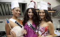 Красавицы с «Мисс Вселенная 2011» покажут себя на ипподроме (ФОТО)