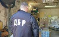 На Дніпропетровщині накрили склад з 3 тоннами крадених продуктів для військових