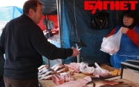 На киевские рынки поступает только то мясо, которое получило лабораторную сертификацию 