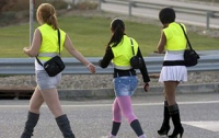 В Испании проституток одели в униформу