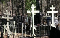 На Львовщине задержаны три человека, разграбляющих кладбища