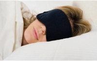 Ученые доказали, что люди в одиночестве и в темноте могут спать сутками