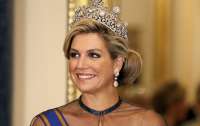 Поддержала Украину без слов: королева Нидерландов появилась на публике в платье-вышиванку