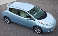 Nissan решил выпустить дешевую версию электрокара Leaf