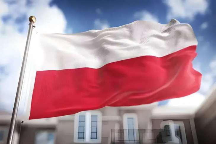 Можливо, Польщі час змінити текст свого гімну, який прославляє ката українського народу