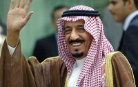 По случаю своей коронации король Саудовской Аравии раздал 30 миллиардов долларов