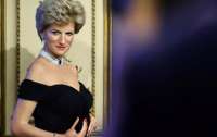 Музей у Парижі представив воскову фігуру принцеси Діани в її культовій 