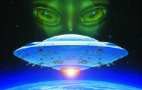Американцу удалось заснять на видео шокирующий дискообразный НЛО