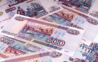 Украинец пытался вывезти в Россию 15,5 млн рублей в дверях авто