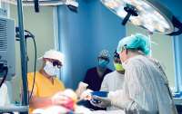 У Львові хірурги врятували немовля, яке народилося з кілограмовою пухлиною