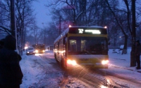 Киев оказался не готов к зиме: улицы парализованы (ФОТО)