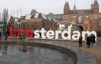 В Амстердаме все-таки будут продавать марихуану туристам