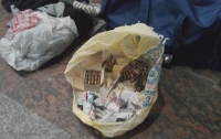 Во Львове на вокзале обнаружили сумку с боеприпасами (видео)