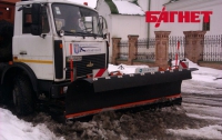 Киевавтодор героически борется со снегом (ФОТО) 