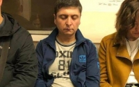 Мужчина в Москве, похожий на Зеленского, взбудоражил соцсети (фото)