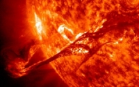 Вчені повідомляють, що суперспалах на Сонці може знищити життя на Землі