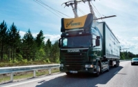 Электрифицированная автомагистраль для грузовых автомобилей появилась в Швеции