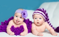 В США женщина родила двойняшек в разные годы