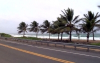 Миллиардер спрятался от урагана в винном погребе на своем острове