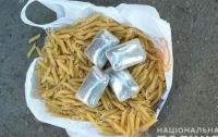 Полицейские обнаружили сюрприз в макаронах