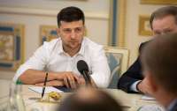 Президент не смог ответить на острый вопрос по Донбассу