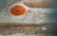 NASA показало новый снимок Большого красного пятна на Юпитере