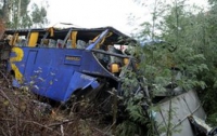 В Португалии автобус улетел в овраг – 10 погибших