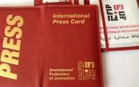 Международная федерация журналистов осудила санкции против украинских телеканалов