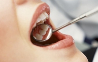 Зубы портят энергетики, фруктовые чаи и лекарства