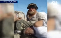 Появилось видео захвата в плен боевиками ИГИЛ двух россиян