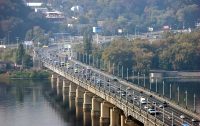 Ученый предупредил телевизионщика о том, что в Киеве может рухнуть мост