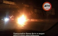 В Киеве на Днепровской набережной взорвался автомобиль