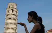Пизанскую башню лучше рассматривать на картинке