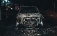 В Днепре сгорел автомобиль Hyundai