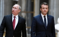 Макрон призвал Путина оказать давление на Сирию