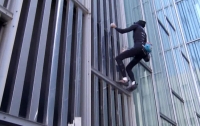 Человек-паук из Франции заставил понервничать полицейских Барселоны
