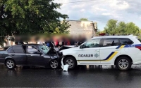 Под Харьковом автомобиль полиции попал в страшную аварию