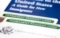 Трамп призвал Конгресс США покончить с визовой лотереей Green Card